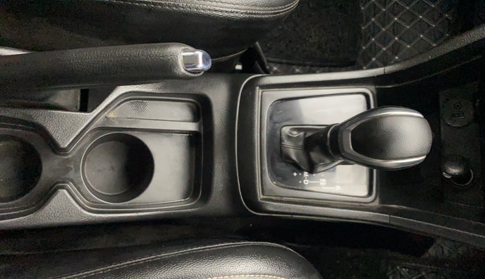 2019 Maruti Vitara Brezza ZDI PLUS AT DUAL TONE, Diesel, Automatic, 76,908 km, Gear Lever