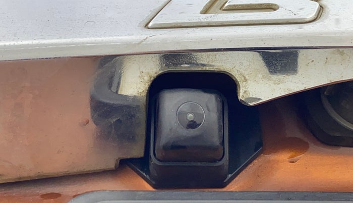 2019 Maruti Vitara Brezza ZDI PLUS AT DUAL TONE, Diesel, Automatic, 76,908 km, Parking Camera
