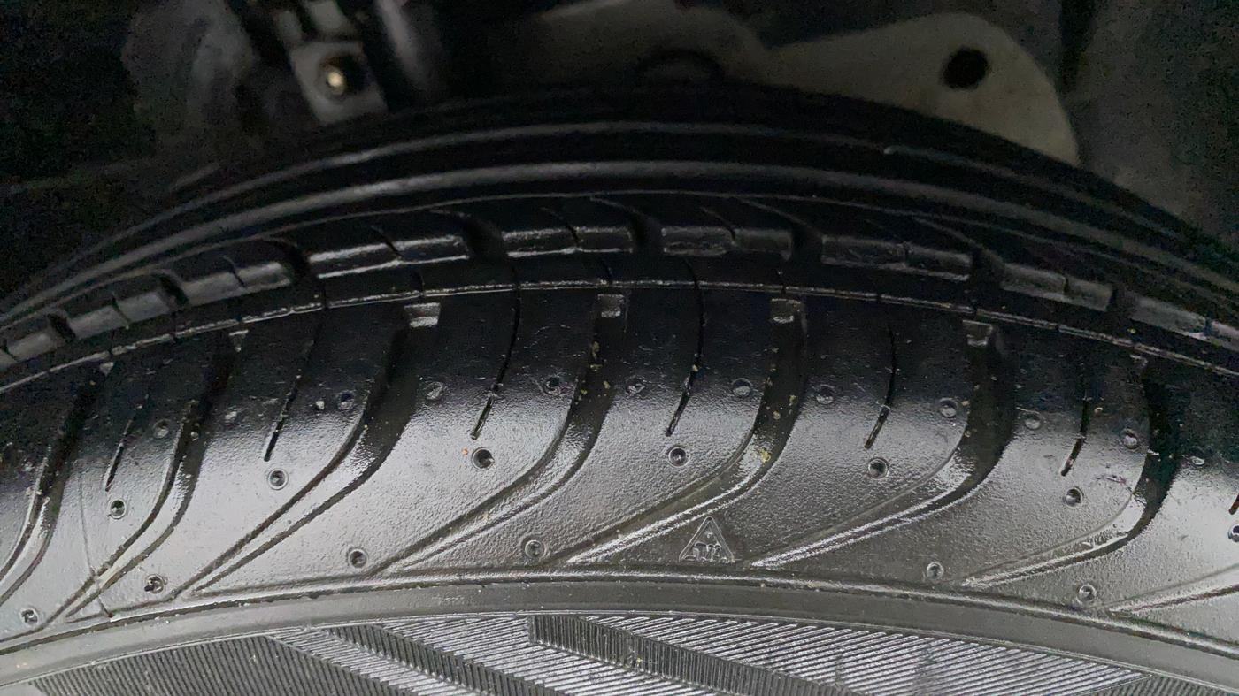 2018 Ford FREESTYLE TITANIUM 1.2 PETROL, Petrol, Manual, 32,375 km, Right Front Tyre Tread