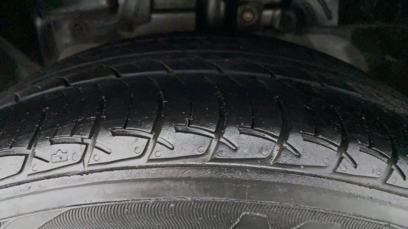 2018 Ford FREESTYLE TITANIUM 1.2 PETROL, Petrol, Manual, 32,375 km, Left Front Tyre Tread