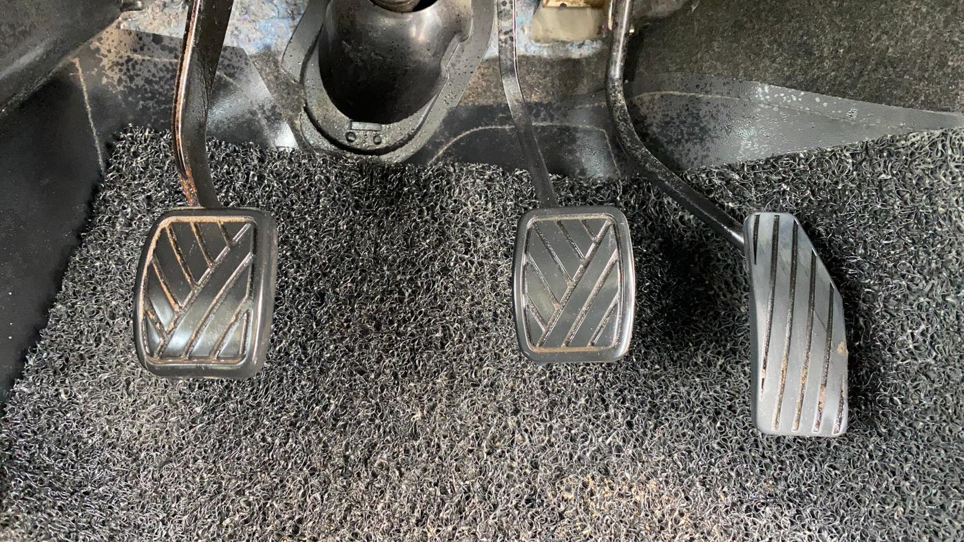 2018 Maruti Wagon R 1.0 VXI, Petrol, Manual, 39,641 km, Pedals
