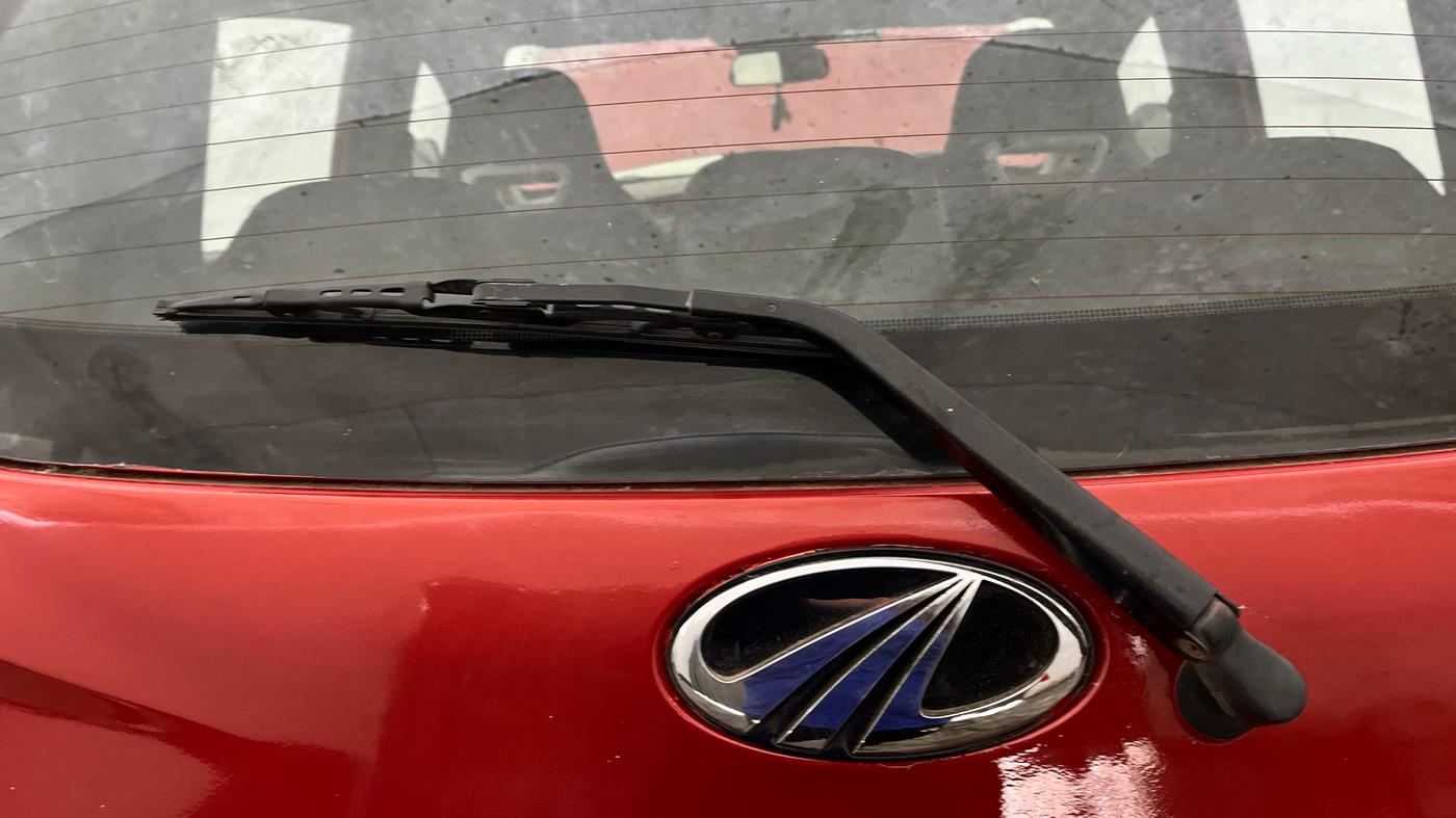 2016 Mahindra Kuv100 K6 6 STR, Petrol, Manual, 58,190 km, Rear Wiper
