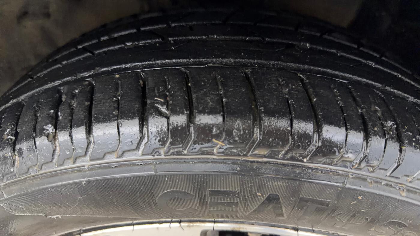 2015 Hyundai Elite i20 ASTA 1.2, Petrol, Manual, 91,626 km, Right Front Tyre Tread