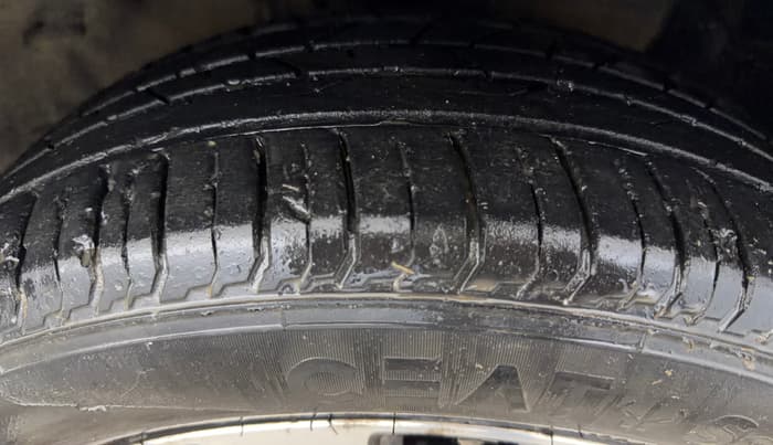 2015 Hyundai Elite i20 ASTA 1.2, Petrol, Manual, 91,626 km, Right Front Tyre Tread