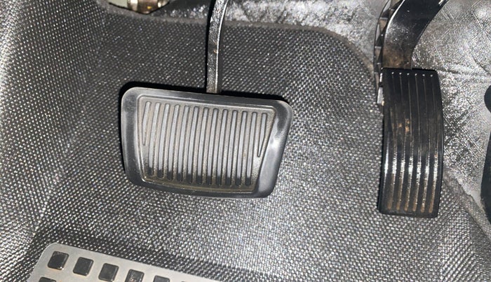 2020 Hyundai VENUE SX PLUS 1.0 TURBO DCT, Petrol, Automatic, 66,560 km, Pedals