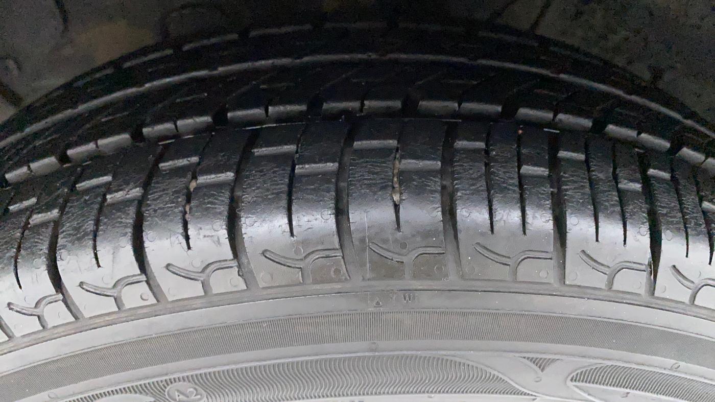 2018 Hyundai NEW SANTRO SPORTZ 1.1, Petrol, Manual, 15,643 km, Left Front Tyre Tread