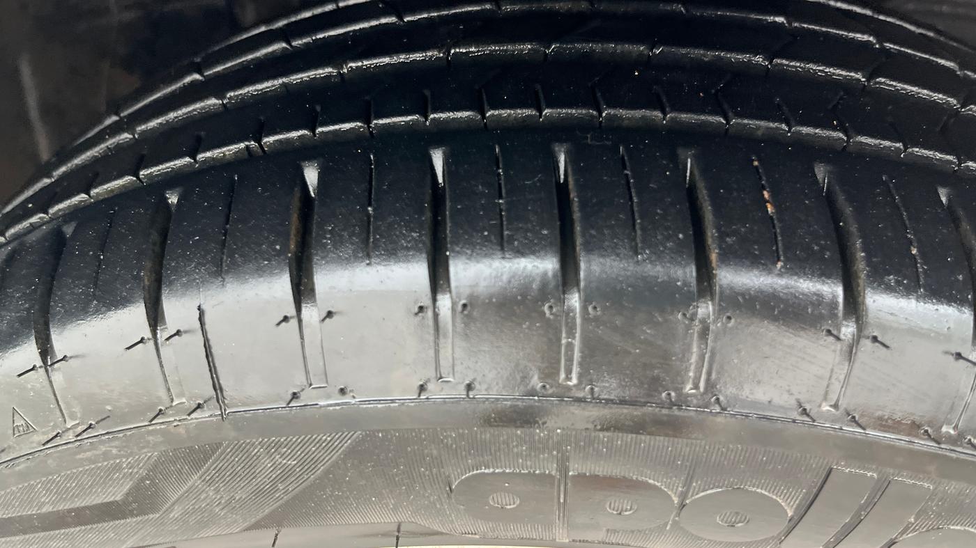 2017 Maruti Baleno ZETA PETROL 1.2, Petrol, Manual, 69,524 km, Right Front Tyre Tread