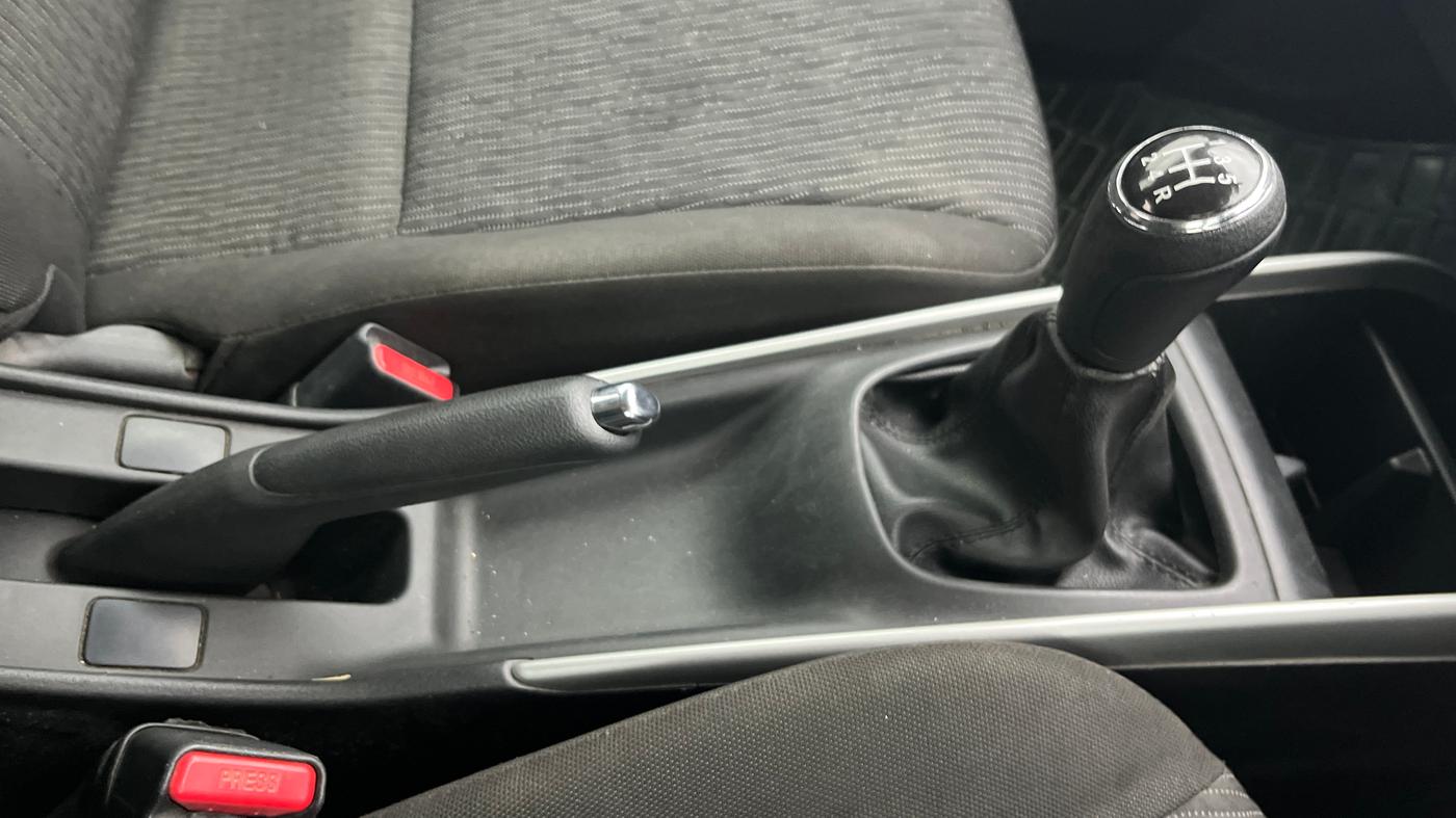2017 Maruti Baleno ZETA PETROL 1.2, Petrol, Manual, 69,524 km, Gear Lever