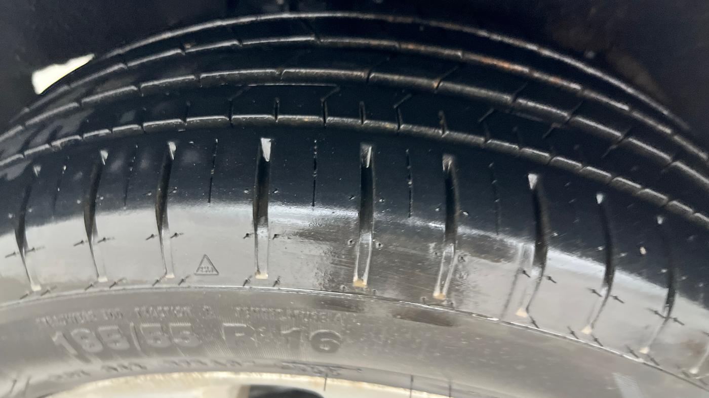 2017 Maruti Baleno ZETA PETROL 1.2, Petrol, Manual, 69,524 km, Right Rear Tyre Tread