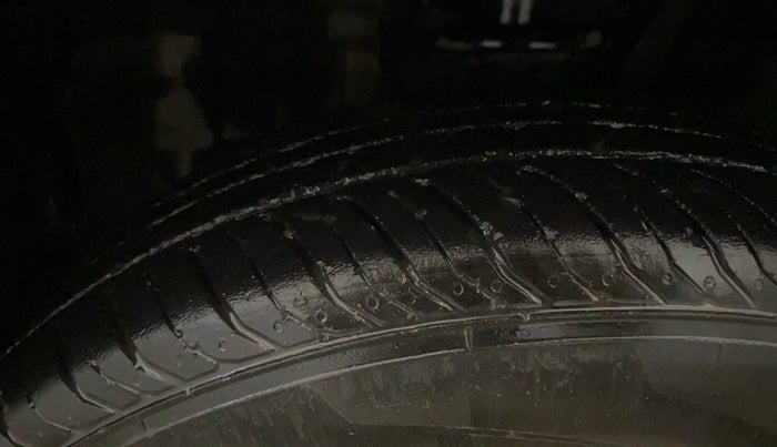 2023 Nissan MAGNITE Geza Edition CVT, Petrol, Automatic, 42,922 km, Left Front Tyre Tread