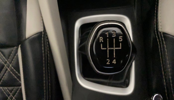 2023 Nissan MAGNITE Geza Edition CVT, Petrol, Automatic, 42,922 km, Gear Lever