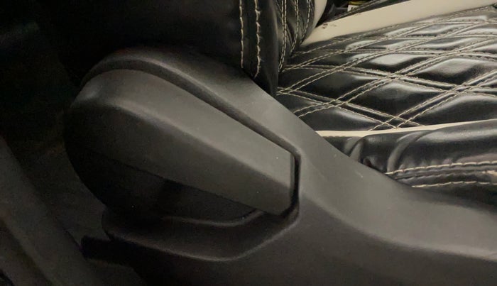 2023 Nissan MAGNITE Geza Edition CVT, Petrol, Automatic, 42,922 km, Driver Side Adjustment Panel