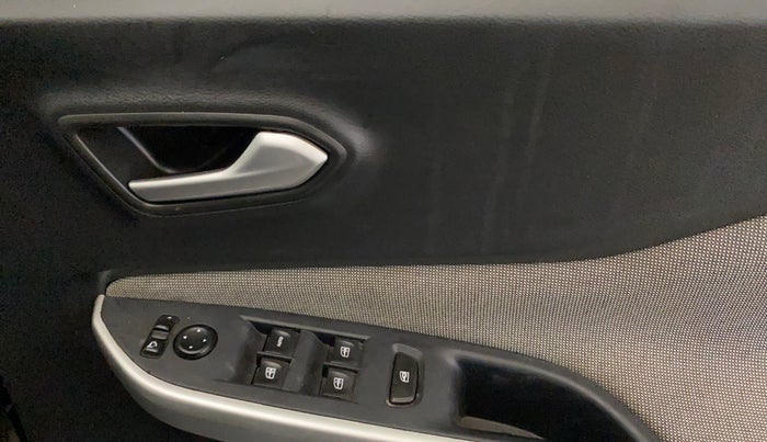 2023 Nissan MAGNITE Geza Edition CVT, Petrol, Automatic, 42,922 km, Driver Side Door Panels Control