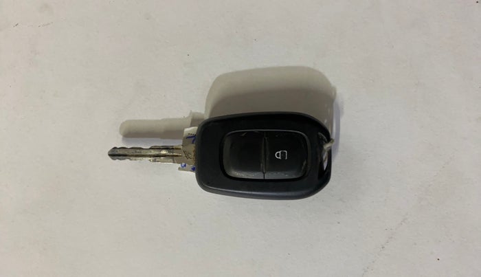 2023 Nissan MAGNITE Geza Edition CVT, Petrol, Automatic, 42,922 km, Key Close Up