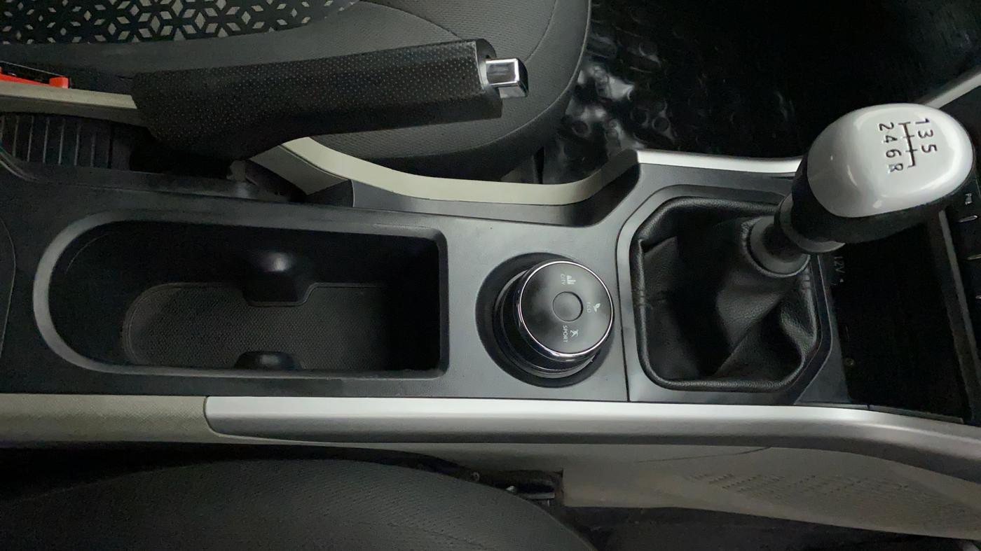 2018 Tata NEXON XM PETROL, Petrol, Manual, 28,931 km, Gear Lever