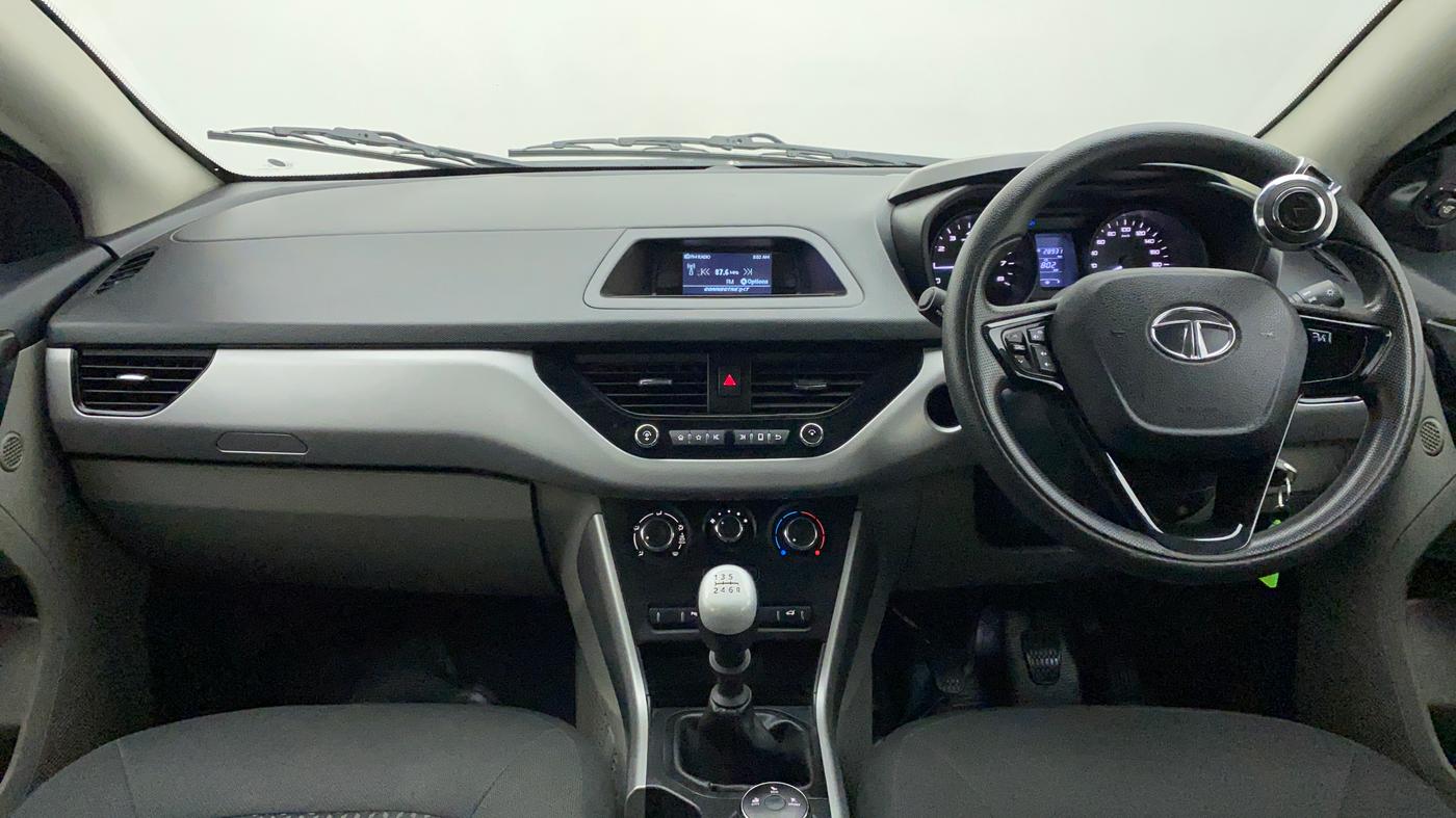 2018 Tata NEXON XM PETROL, Petrol, Manual, 28,931 km, Dashboard