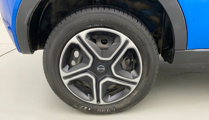 2018 Tata NEXON XM PETROL, Petrol, Manual, 28,931 km, Right Rear Wheel