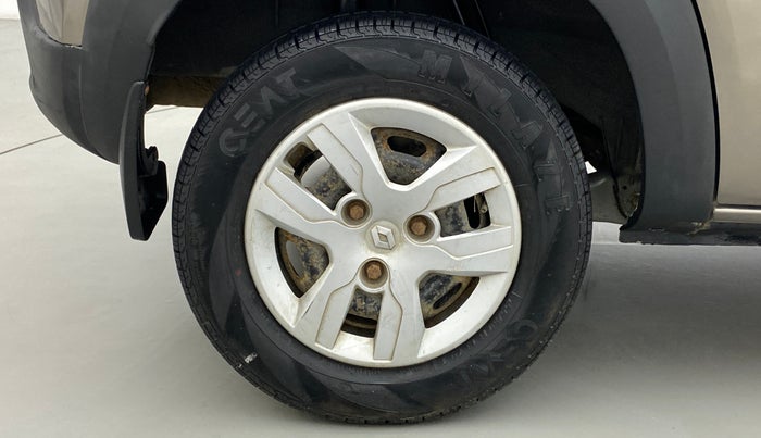2016 Renault Kwid RXL, Petrol, Manual, 22,747 km, Right Rear Wheel