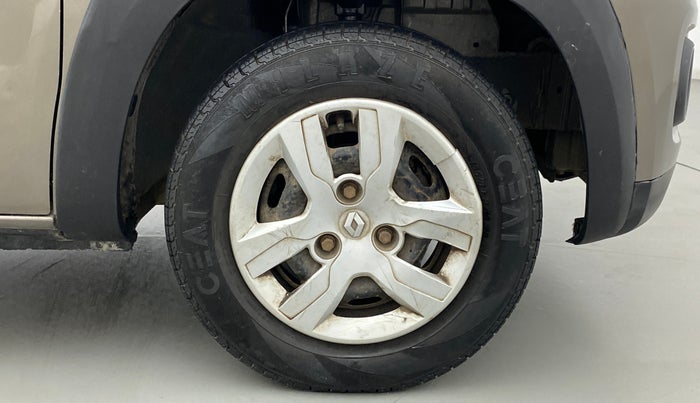 2016 Renault Kwid RXL, Petrol, Manual, 22,747 km, Right Front Wheel
