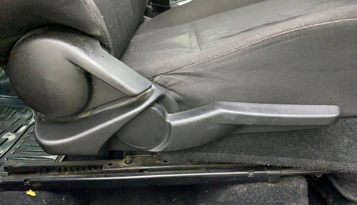 2016 Maruti Baleno ALPHA PETROL 1.2, Petrol, Manual, 91,980 km, Driver Side Adjustment Panel