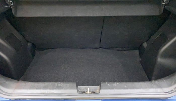 2016 Maruti Baleno ALPHA PETROL 1.2, Petrol, Manual, 91,980 km, Boot Inside