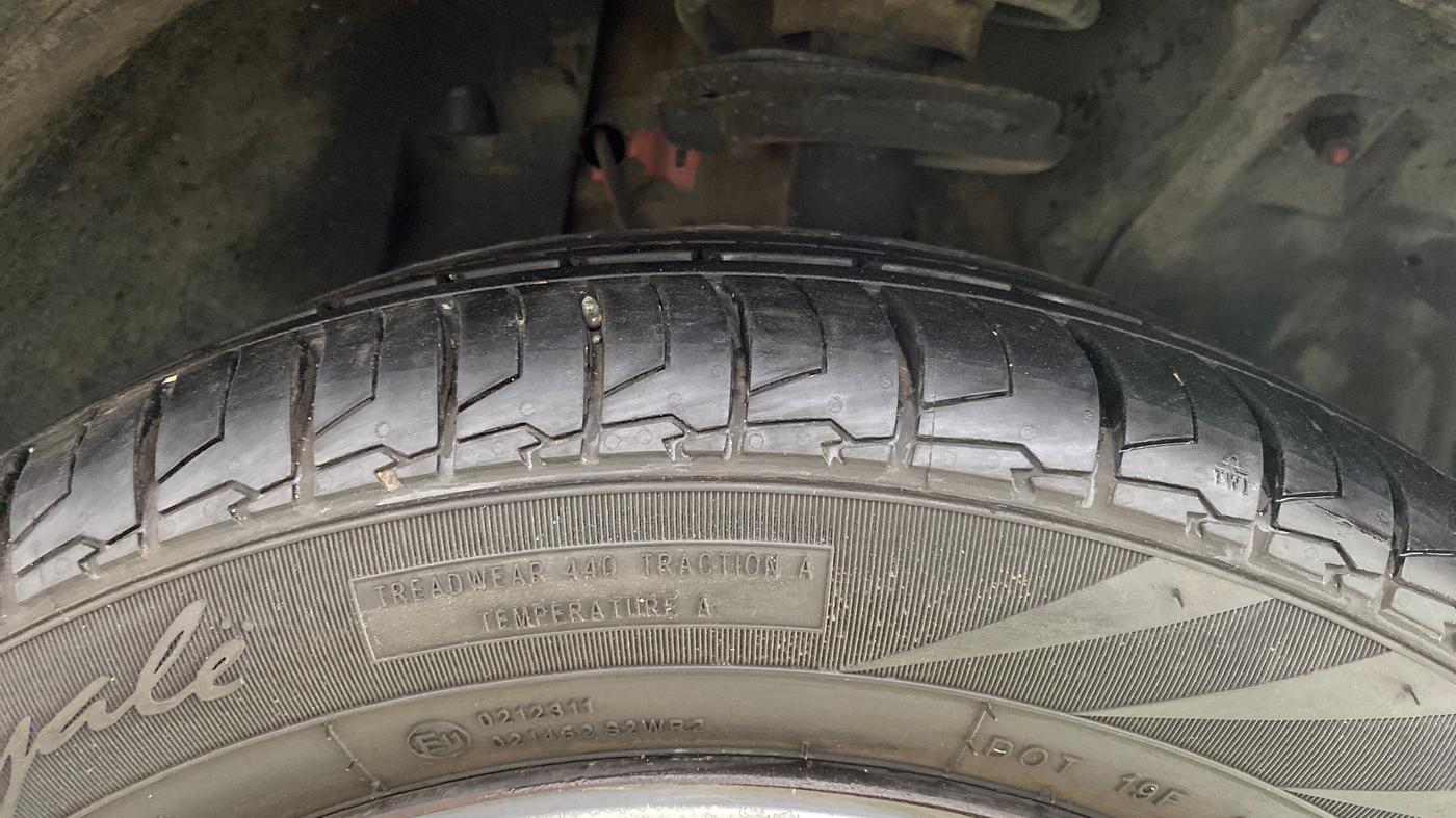 2021 Tata ALTROZ XT PETROL, Petrol, Manual, 51,137 km, Right Front Tyre Tread