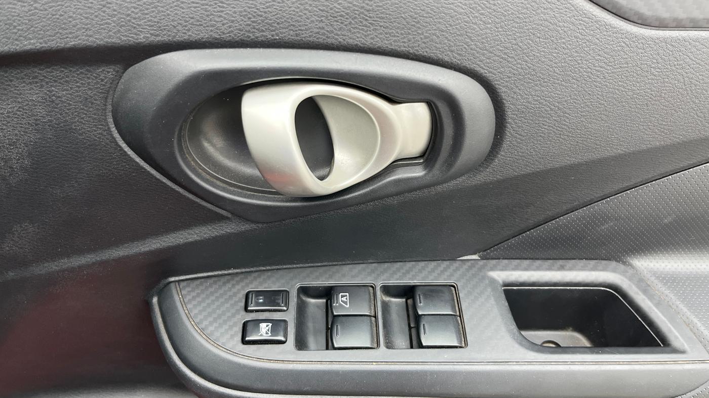 2019 Datsun Go T(O) CVT, Petrol, Automatic, 46,296 km, Driver Side Door Panels Control