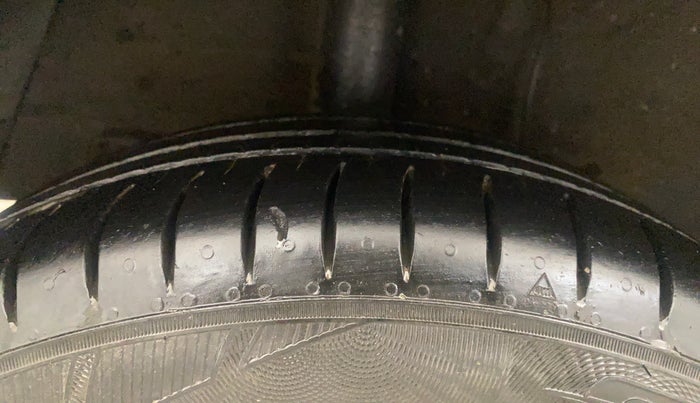 2015 Hyundai Grand i10 ASTA (O) 1.2 KAPPA VTVT, Petrol, Manual, 46,828 km, Right Rear Tyre Tread