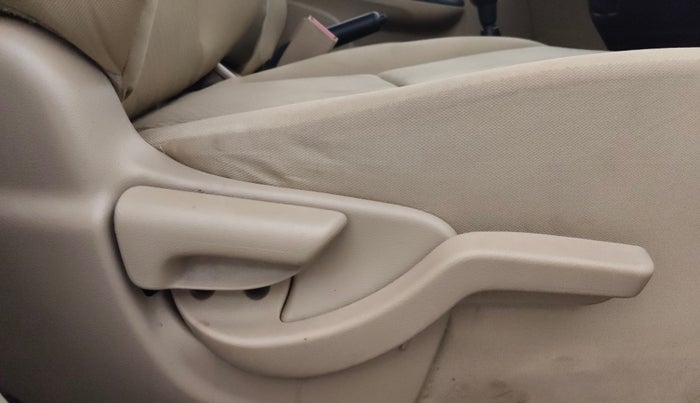 2015 Honda Amaze 1.2L I-VTEC SX, Petrol, Manual, 51,423 km, Driver Side Adjustment Panel