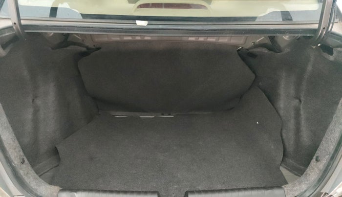 2015 Honda Amaze 1.2L I-VTEC SX, Petrol, Manual, 51,423 km, Boot Inside