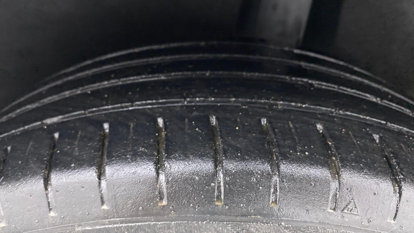 2019 Toyota Glanza V CVT, Petrol, Automatic, 39,014 km, Left Rear Tyre Tread