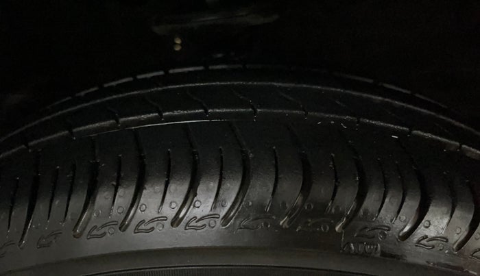 2020 Maruti S PRESSO VXI+, Petrol, Manual, 34,505 km, Right Front Tyre Tread