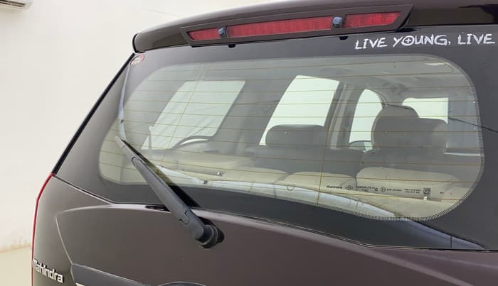 2017 Mahindra XUV500 W10, Diesel, Manual, 72,010 km, Rear Wiper