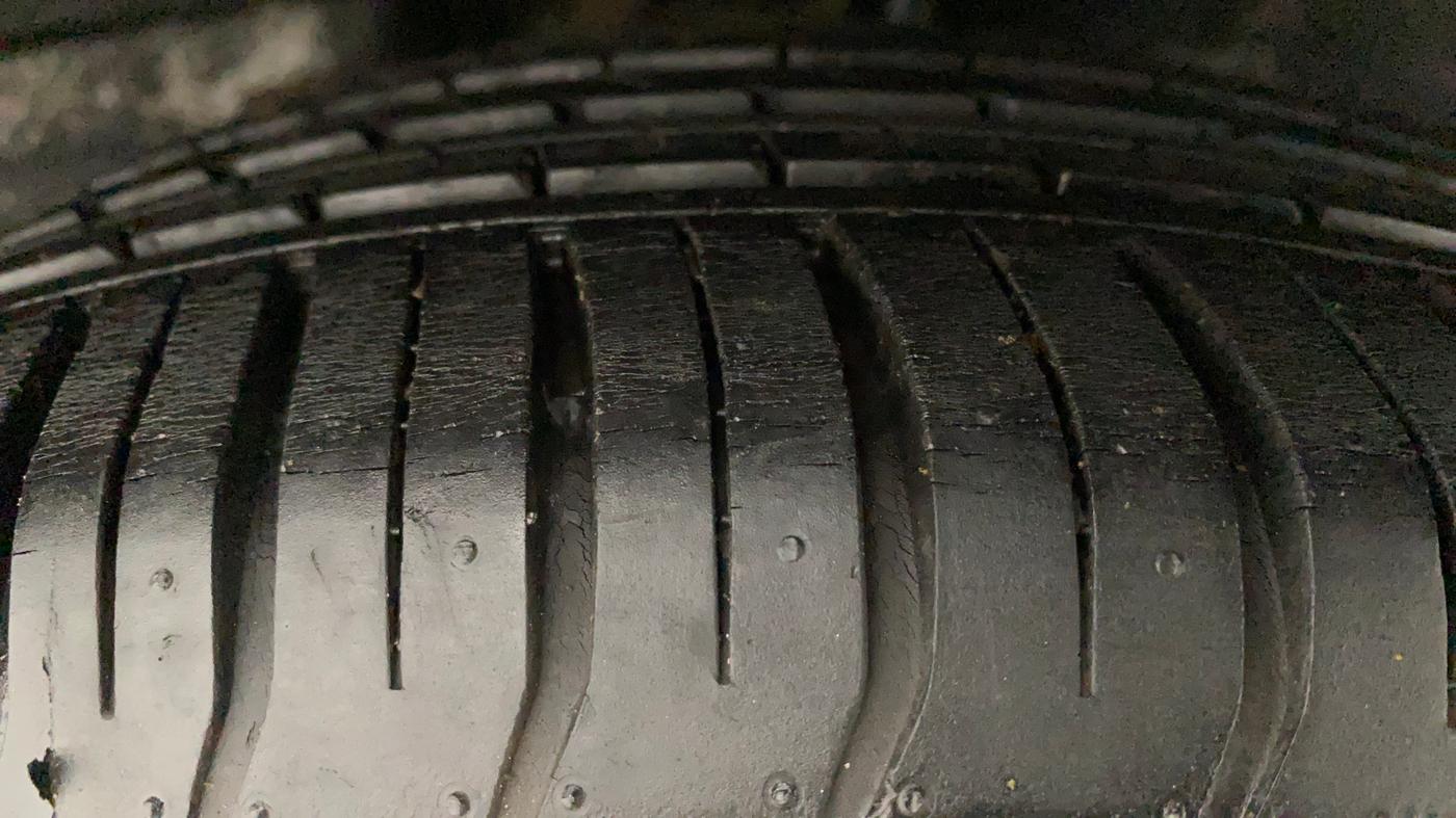 2010 Honda Accord 2.4L I-VTEC AT, Petrol, Automatic, 67,659 km, Right Rear Tyre Tread