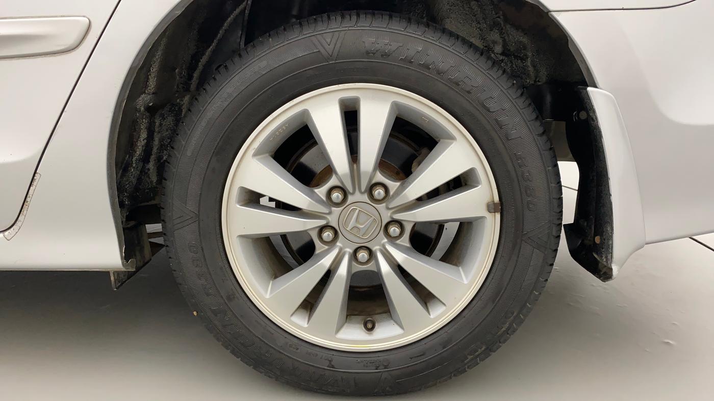 2010 Honda Accord 2.4L I-VTEC AT, Petrol, Automatic, 67,659 km, Left Rear Wheel