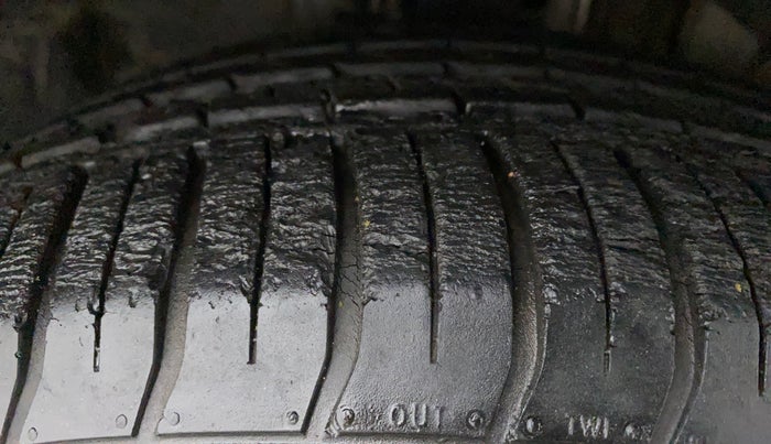 2010 Honda Accord 2.4L I-VTEC AT, Petrol, Automatic, 67,659 km, Right Front Tyre Tread