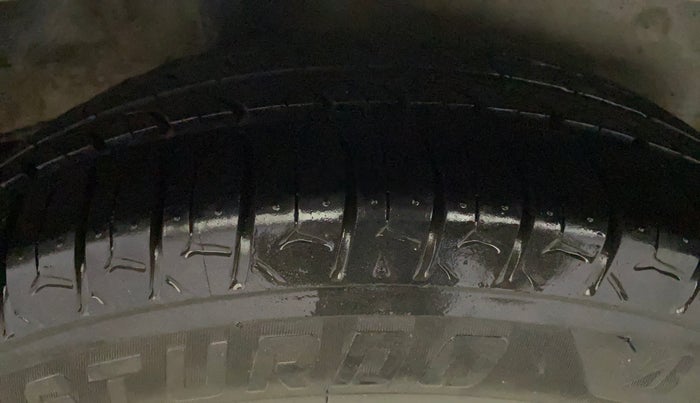 2015 Honda City 1.5L I-VTEC VX (O) MT, Petrol, Manual, 69,943 km, Right Rear Tyre Tread