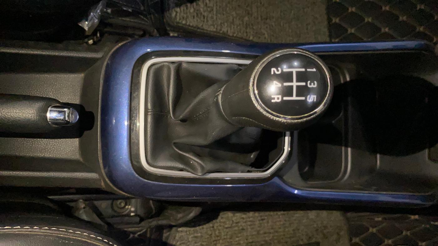 2022 Maruti IGNIS ZETA 1.2, Petrol, Manual, 35,815 km, Gear Lever