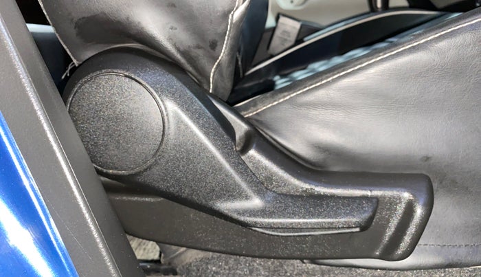 2022 Maruti IGNIS ZETA 1.2, Petrol, Manual, 35,815 km, Driver Side Adjustment Panel