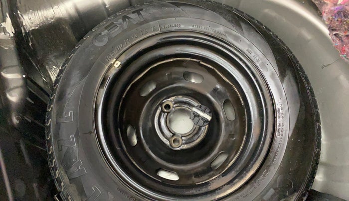 2016 Renault Kwid RXL, Petrol, Manual, 27,353 km, Spare Tyre