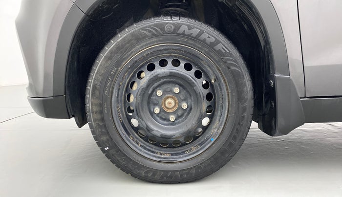 2018 Maruti Vitara Brezza VDI, Diesel, Manual, 72,660 km, Left Front Wheel