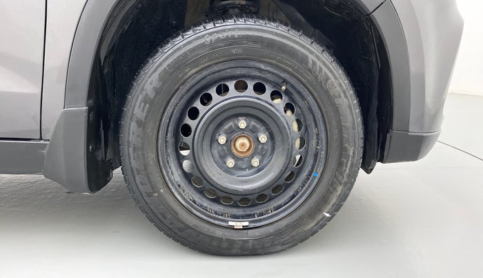 2018 Maruti Vitara Brezza VDI, Diesel, Manual, 72,660 km, Right Front Wheel
