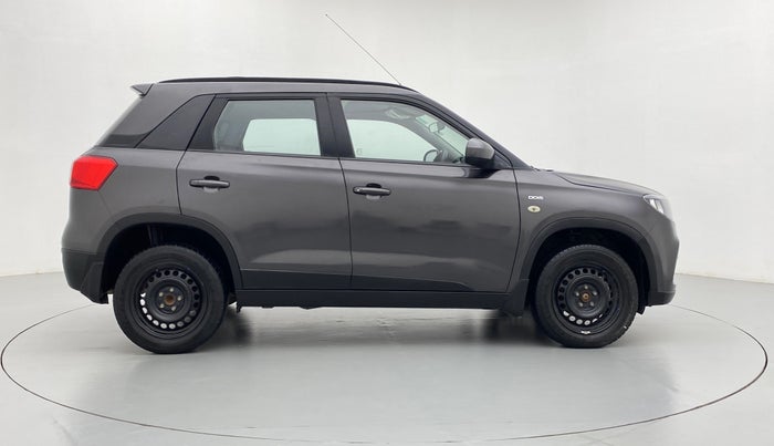 2018 Maruti Vitara Brezza VDI, Diesel, Manual, 72,660 km, Right Side View