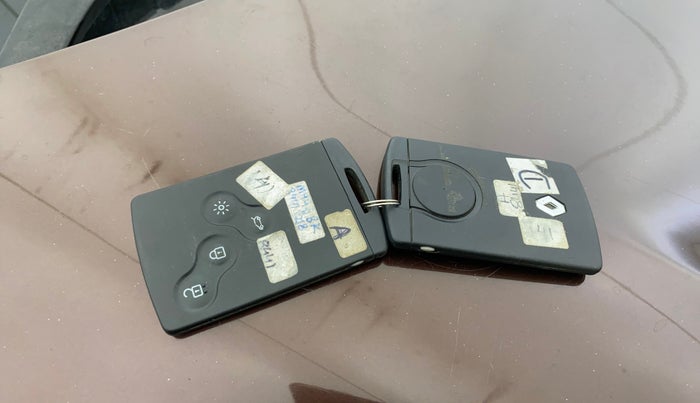 2018 Renault Captur RXT PETROL DUAL TONE, Petrol, Manual, 60,975 km, Key Close Up