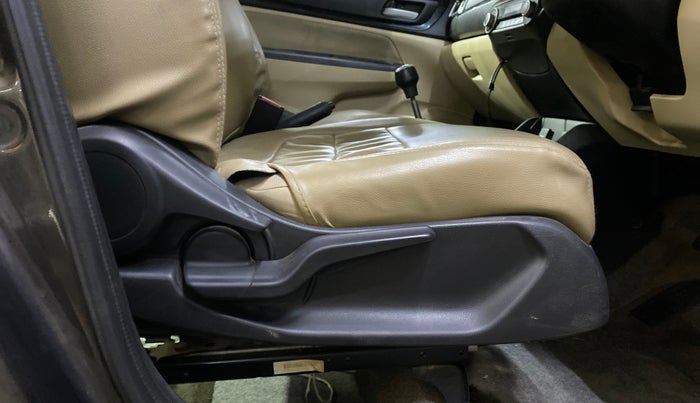 2020 Honda Amaze 1.2L I-VTEC V, Petrol, Manual, 77,201 km, Driver Side Adjustment Panel