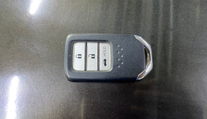 2020 Honda Amaze 1.2L I-VTEC V, Petrol, Manual, 77,201 km, Key Close Up