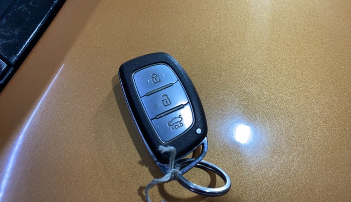 2014 Hyundai Grand i10 SPORTZ 1.2 KAPPA VTVT, Petrol, Manual, 64,085 km, Key Close Up