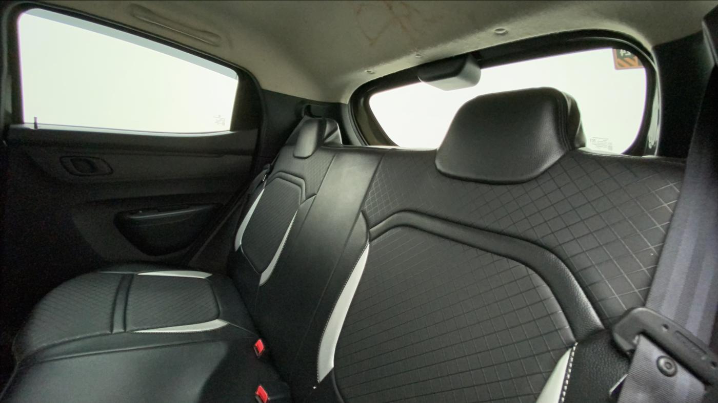 2020 Renault Kwid RXT 1.0 AMT (O), Petrol, Automatic, 26,255 km, Right Side Rear Door Cabin