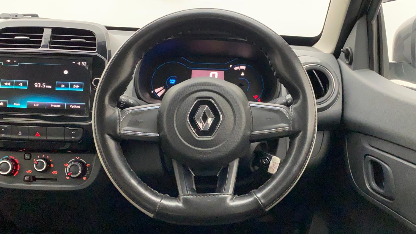 2020 Renault Kwid RXT 1.0 AMT (O), Petrol, Automatic, 26,255 km, Steering Wheel Close Up