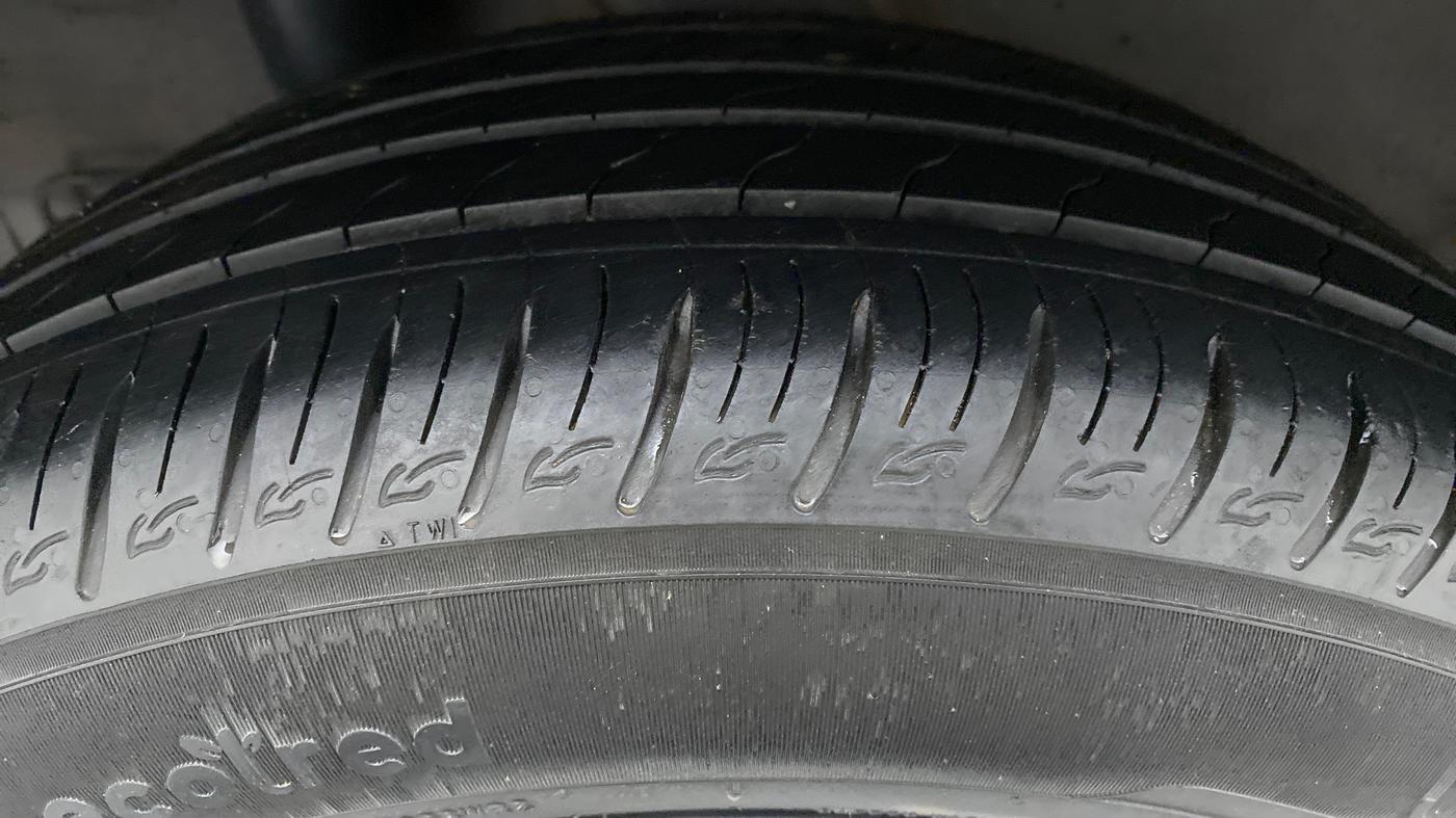 2019 Hyundai VENUE 1.0L Turbo GDI SX MT, Petrol, Manual, 18,852 km, Right Rear Tyre Tread